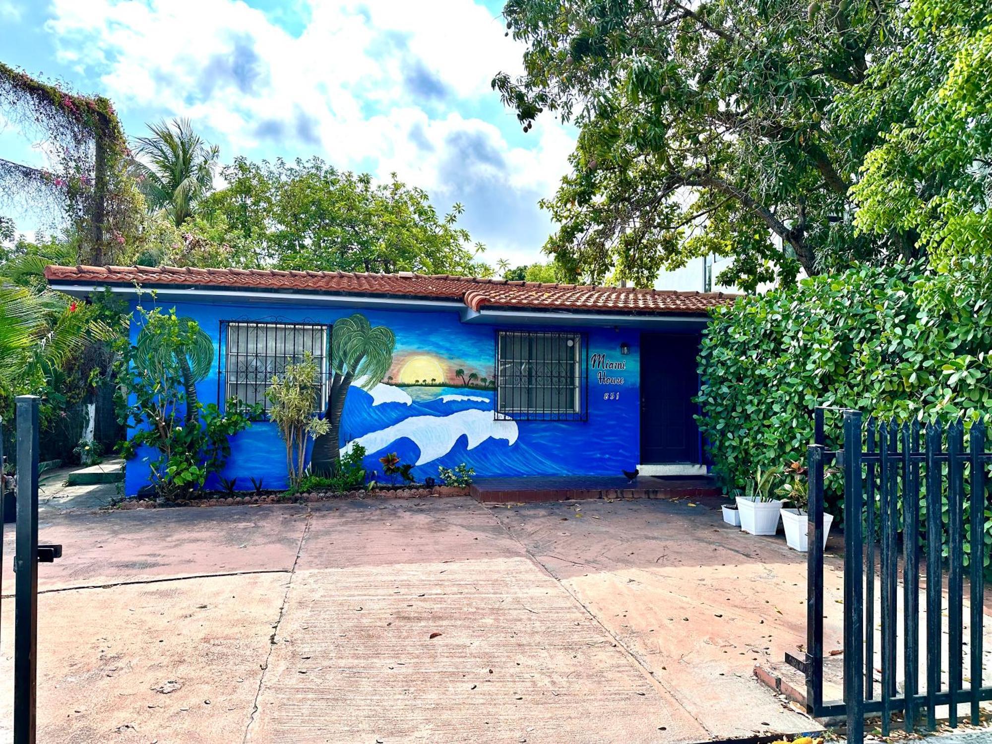 Miami House Hotel Bagian luar foto